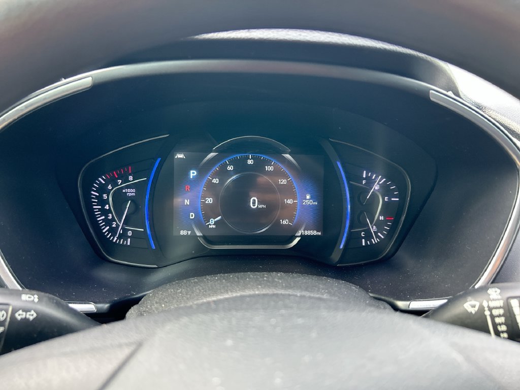 Used 2020 Hyundai Santa Fe SEL FWD image 22