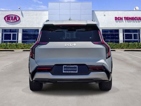 Certified 2024 Kia EV9 Land AWD/4WD image 5