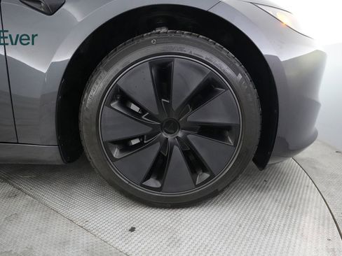 Used 2025 Tesla Model 3 Long Range RWD image 19