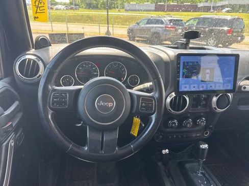 Used 2013 Jeep Wrangler Unlimited Sahara w/ Dual Top Group AWD/4WD image 14