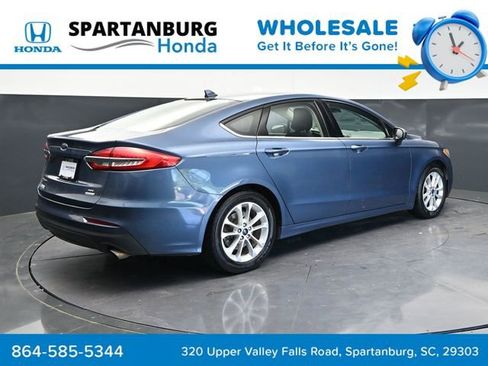 Used 2019 Ford Fusion SE image 5