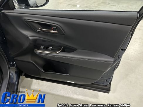 New 2025 Toyota Crown Signia image 38
