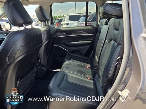 Used 2022 Jeep Grand Cherokee Limited w/ Luxury Tech Group II RWD image 6