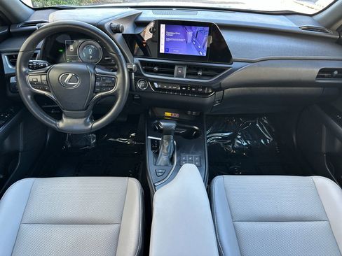 Used 2023 Lexus UX 250h F Sport w/ Accessory Package (Z2) image 15