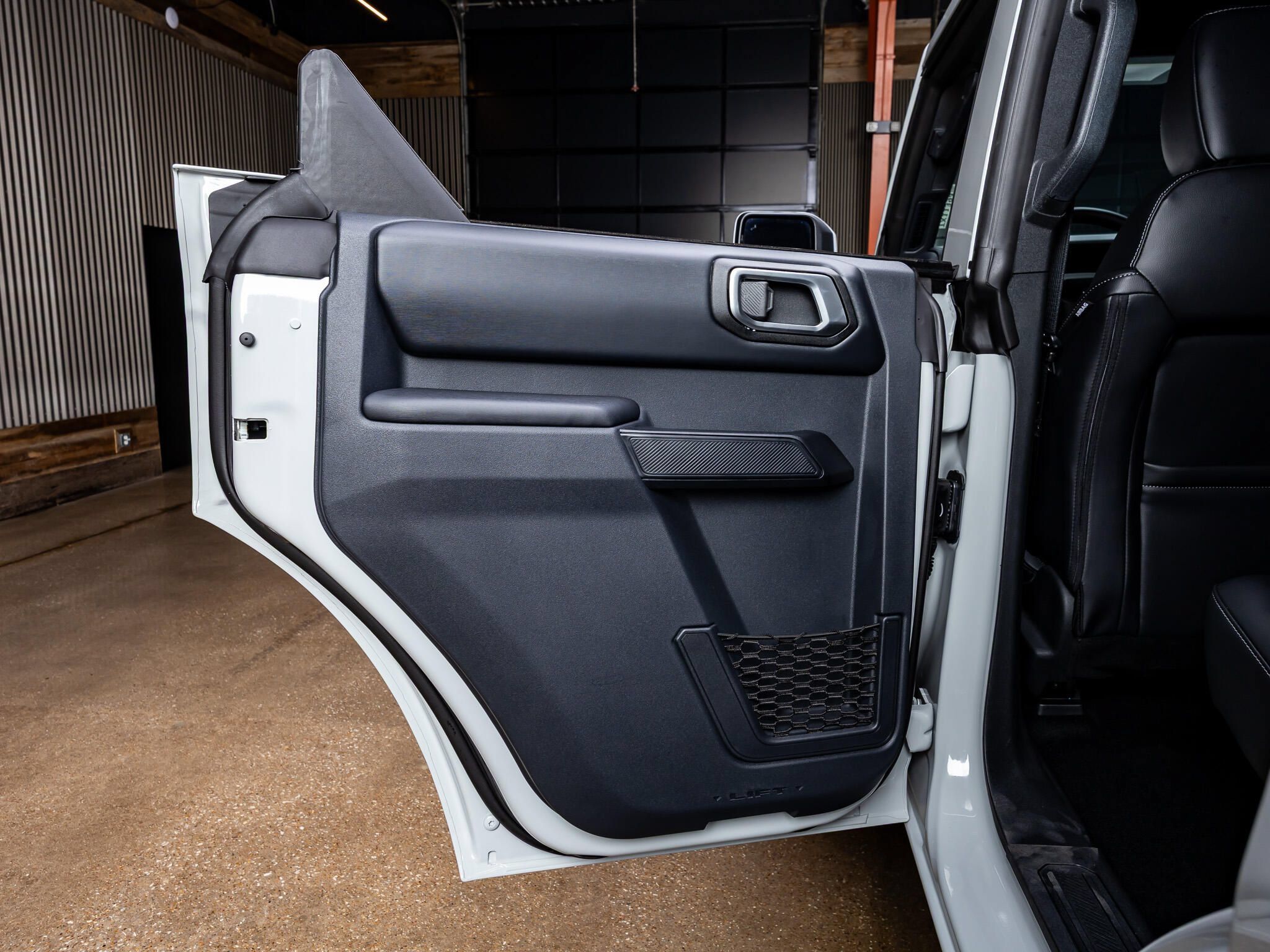 Used 2026 Ford Bronco Outer Banks AWD/4WD image 35