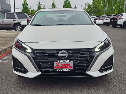 New 2026 Nissan Altima 2.5 SV w/ SV Special Edition Package AWD/4WD image 2
