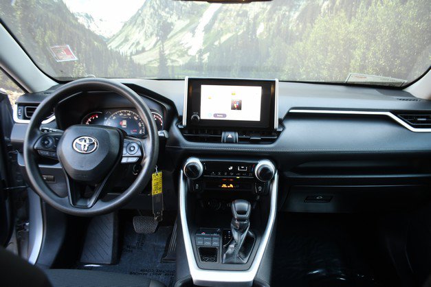 Certified 2024 Toyota RAV4 LE AWD/4WD image 18