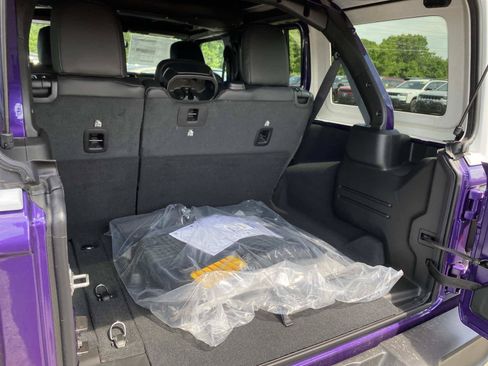 New 2026 Jeep Wrangler Unlimited Rubicon AWD/4WD image 5