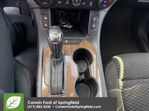 Used 2019 GMC Acadia SLE w/ Driver Alert Package I image 18