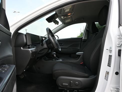 Used 2025 Hyundai Kona SEL AWD/4WD image 17