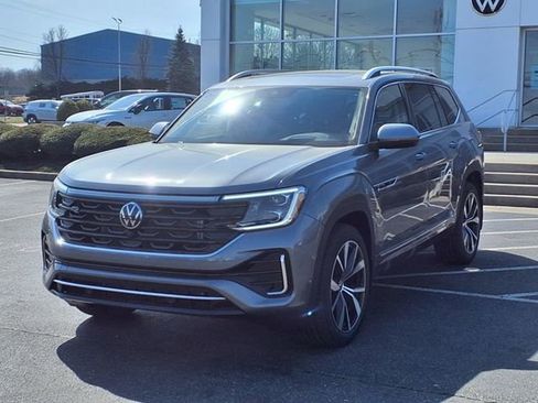 Used 2025 Volkswagen Atlas SEL Premium R-Line AWD/4WD image 2