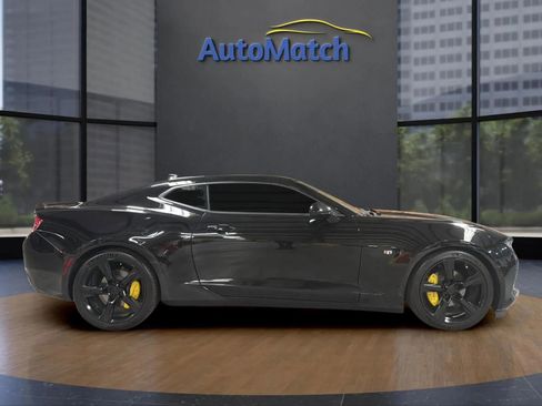 Used 2017 Chevrolet Camaro LT w/ RS Package RWD image 12