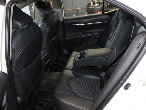 Used 2023 Toyota Camry SE FWD image 17