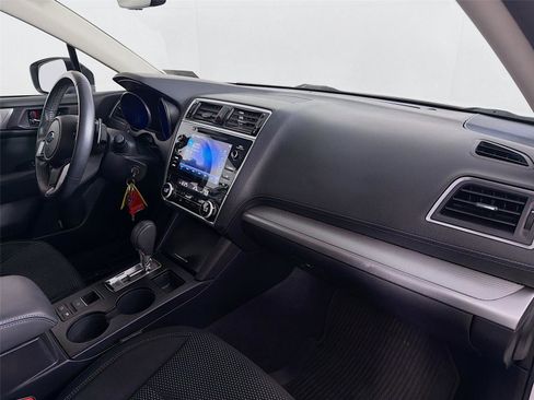 Used 2019 Subaru Outback 2.5i Premium image 26