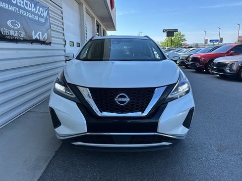Used 2024 Nissan Murano SV AWD/4WD image 2
