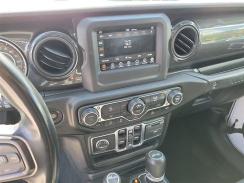 Used 2020 Jeep Wrangler Unlimited Sport image 21