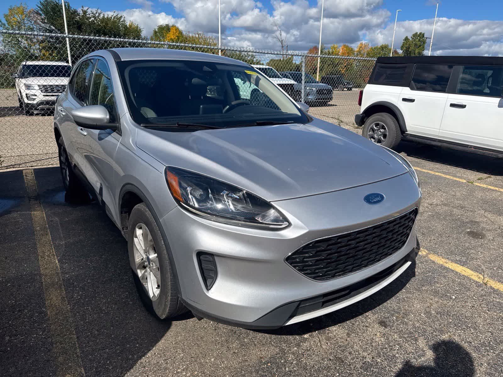 Used 2020 Ford Escape SE AWD/4WD image 3