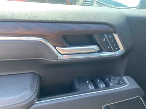 Used 2026 GMC Sierra 1500 SLT AWD/4WD image 11