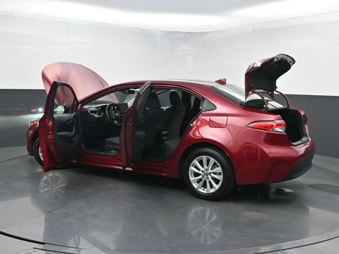 Used 2023 Toyota Corolla LE w/ LE Convenience Package FWD image 35