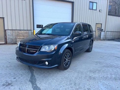 Used 2014 Dodge Grand Caravan SXT FWD image 11