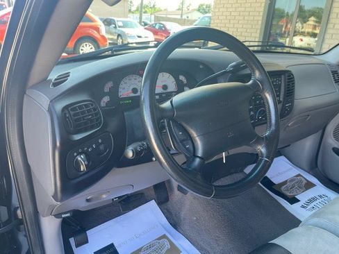 Used 2002 Ford F150 Lightning RWD image 41