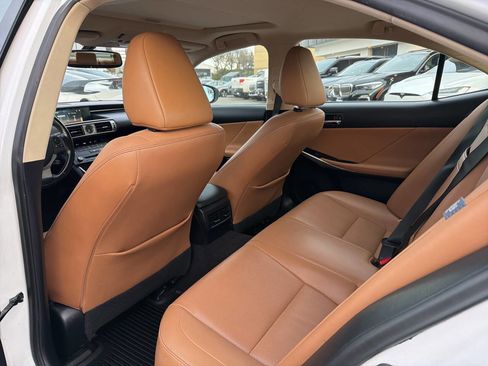 Used 2015 Lexus IS 250 image 22