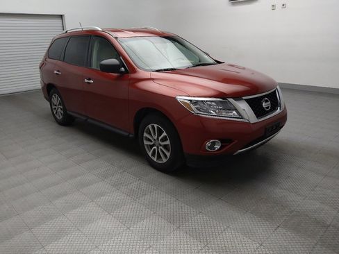 Used 2015 Nissan Pathfinder SV FWD image 13