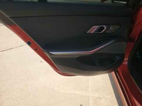 Used 2021 BMW 330i Sedan w/ Premium Package RWD image 31