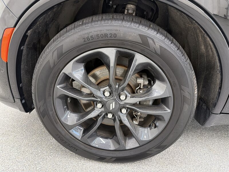 Used 2022 Dodge Durango R/T w/ Blacktop Package AWD/4WD image 17