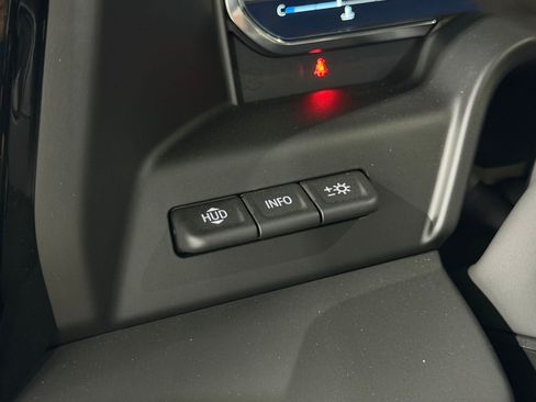 Used 2025 GMC Sierra 1500 Denali AWD/4WD image 17