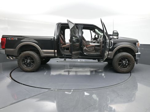 Used 2022 Ford F250 King Ranch w/ King Ranch Ultimate Package image 38