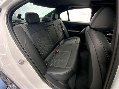 Used 2025 BMW i5 xDrive40 w/ M Sport Package AWD/4WD image 21
