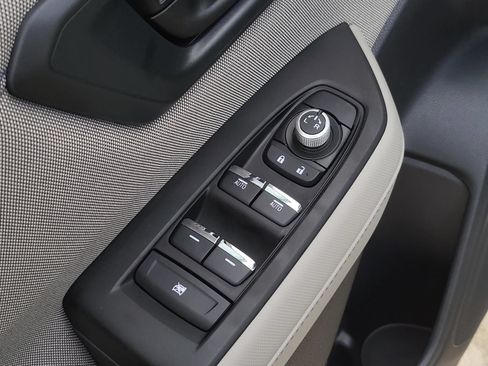 Used 2026 Subaru Forester Premium AWD/4WD image 17