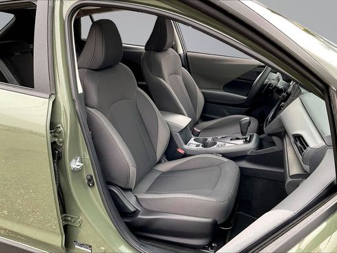 Used 2026 Subaru Crosstrek 2.0i Premium image 7