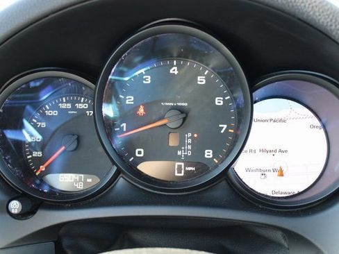 Used 2018 Porsche Macan Sport Edition image 24