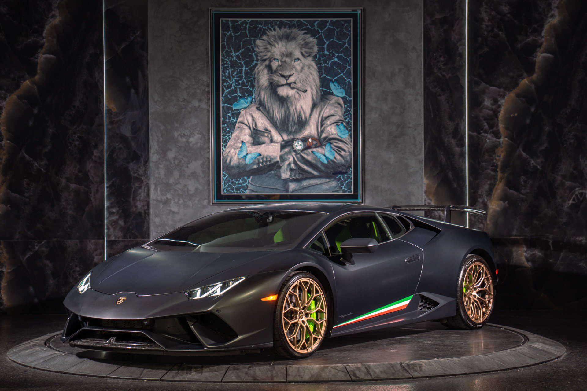 Used 2018 Lamborghini Huracan Performante AWD/4WD image 1