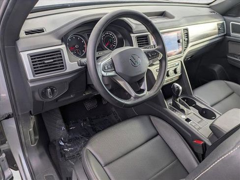 Used 2021 Volkswagen Atlas Cross Sport SE image 10