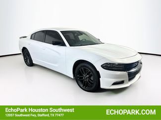 Used 2019 Dodge Charger SXT w/ Blacktop Package AWD/4WD video 1