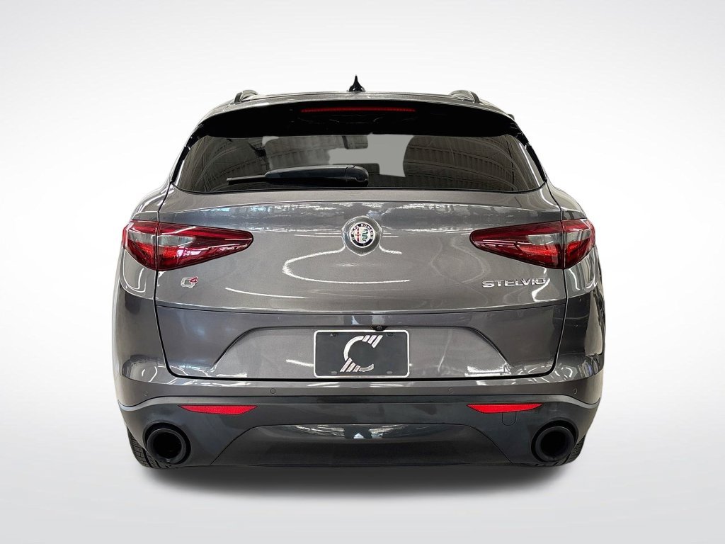 Used 2023 Alfa Romeo Stelvio Sprint AWD/4WD image 4