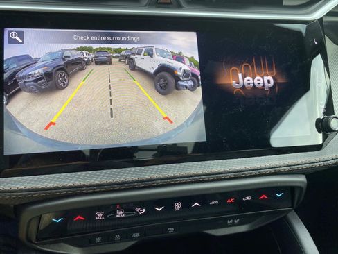 New 2026 Jeep Cherokee Limited AWD/4WD image 11