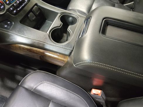 Used 2019 Chevrolet Tahoe LT image 26