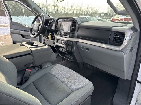 Used 2023 Ford F150 XLT w/ XTR Package image 30