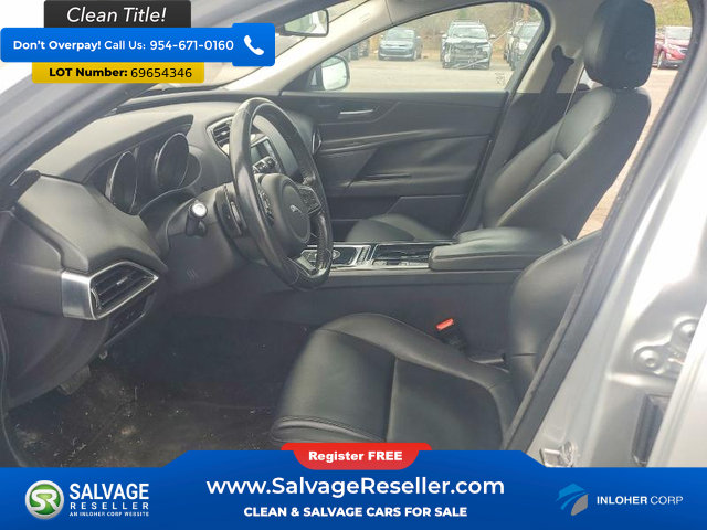 Used 2018 Jaguar XE Premium RWD image 9