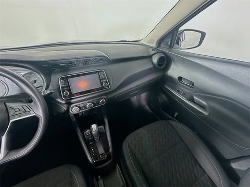 Used 2022 Nissan Kicks S image 11