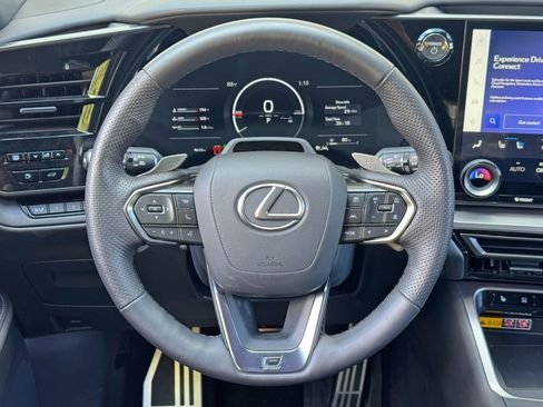 Used 2025 Lexus TX 500h AWD image 19