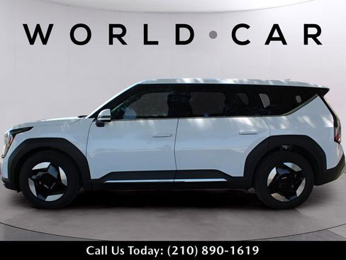 New 2026 Kia EV9 Light RWD image 4