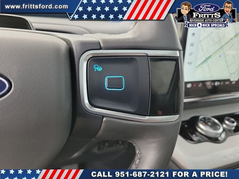 Certified 2025 Ford Expedition Active AWD/4WD image 7