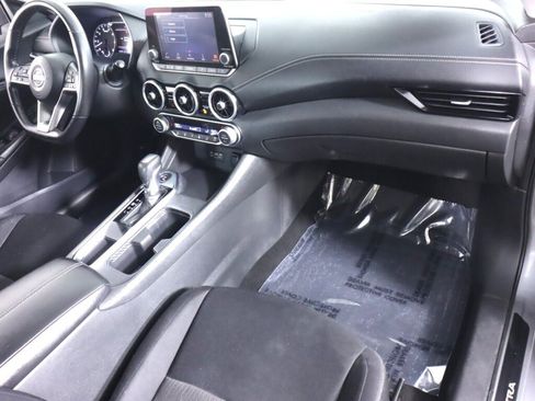 Used 2021 Nissan Sentra SV FWD image 36