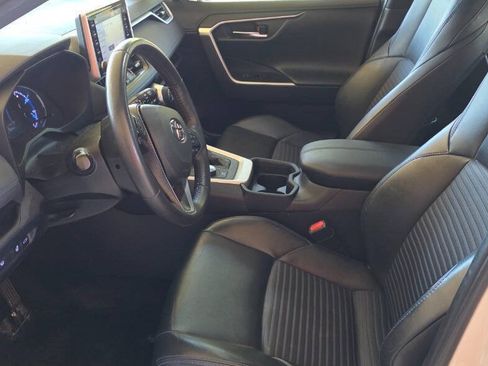 Used 2020 Toyota RAV4 XSE w/ XSE Grade Weather Package AWD/4WD image 24