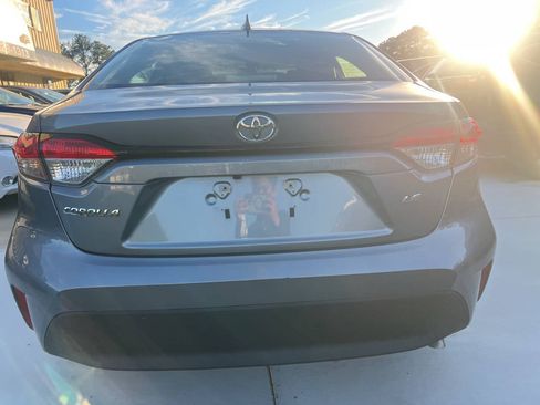 Used 2023 Toyota Corolla LE FWD image 5